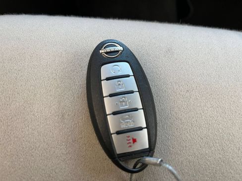 Used 2025 Nissan Altima 2.5 SV FWD image 22