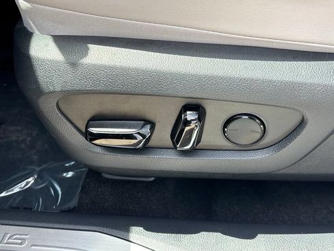 Used 2024 Lexus RX 350 Premium w/ Accessory Package (Z1) FWD image 19