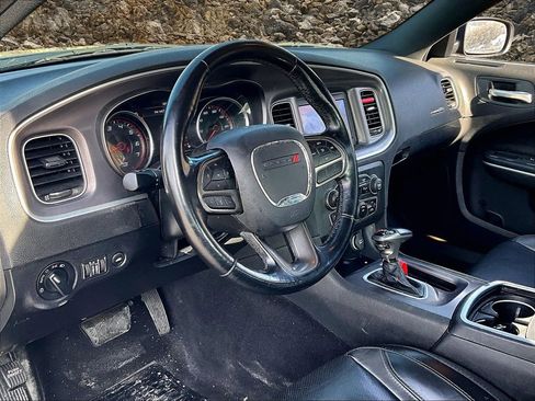 Used 2021 Dodge Charger SXT w/ Leather Interior Group image 11