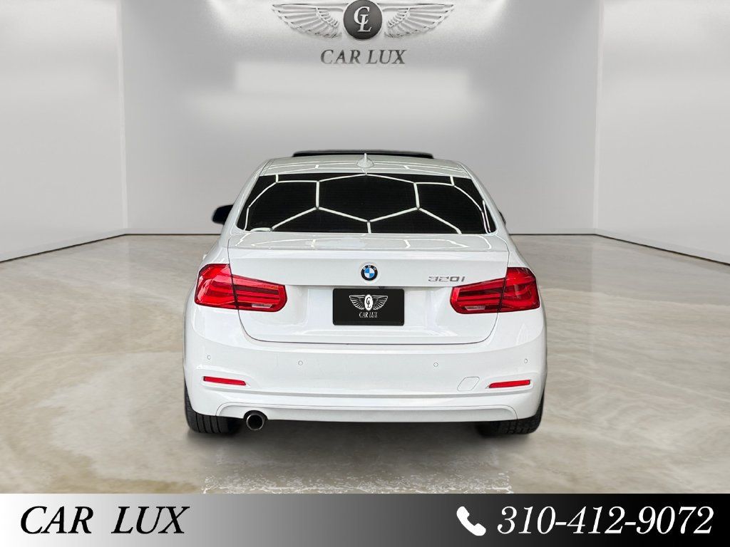 Used 2017 BMW 320i Sedan RWD image 4