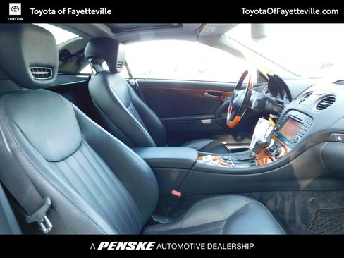 Used 2009 Mercedes-Benz SL 550 image 5