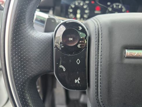 Used 2020 Land Rover Range Rover Evoque R-Dynamic SE image 23