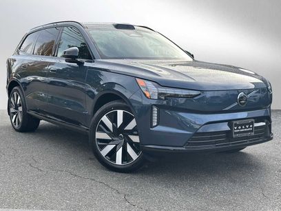 New 2025 Volvo EX90 Plus w/ Protection Package Premier