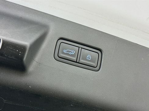 Used 2025 Hyundai Santa Fe SEL image 30