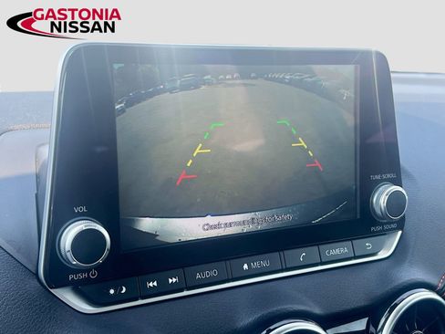 Used 2022 Nissan Sentra SR w/ Trunk Package image 17