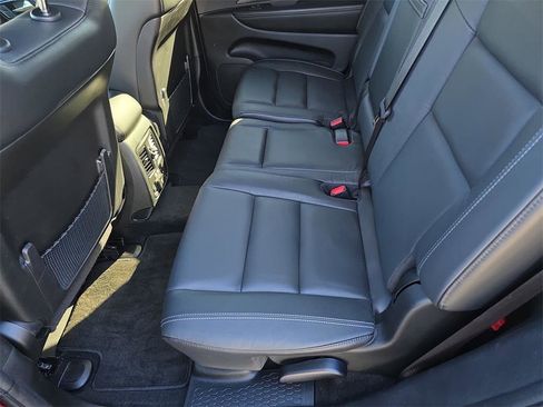 Used 2022 Dodge Durango GT image 16