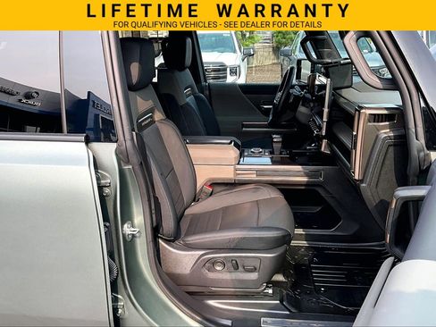 Used 2024 GMC Hummer EV 3X AWD/4WD image 7