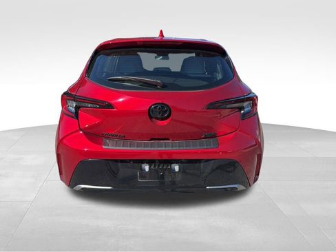Used 2025 Toyota Corolla XSE FWD image 4