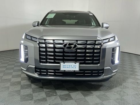 Used 2025 Hyundai Palisade Calligraphy AWD/4WD image 3