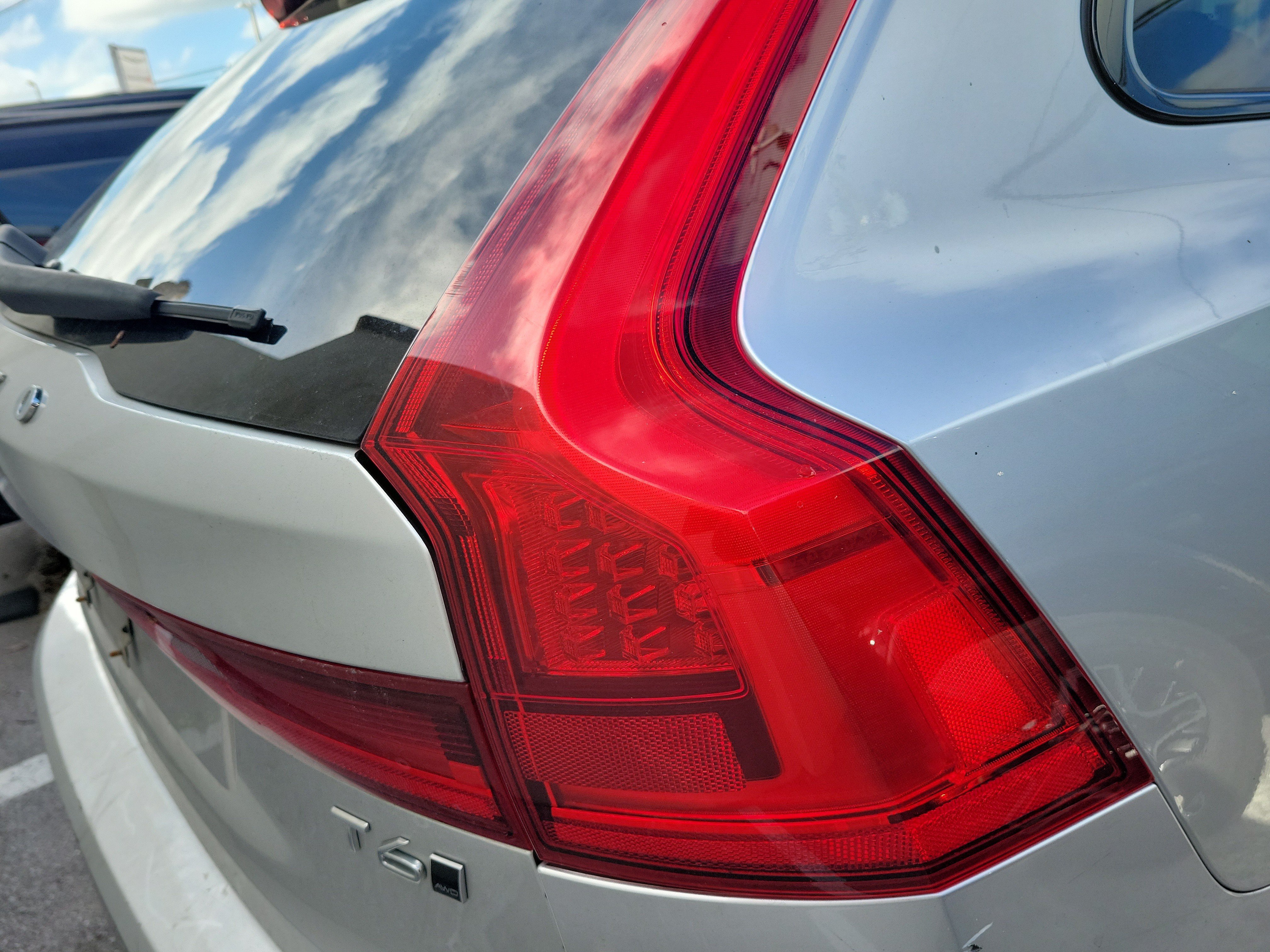 Used 2017 Volvo V90 T6 Cross Country AWD/4WD image 10