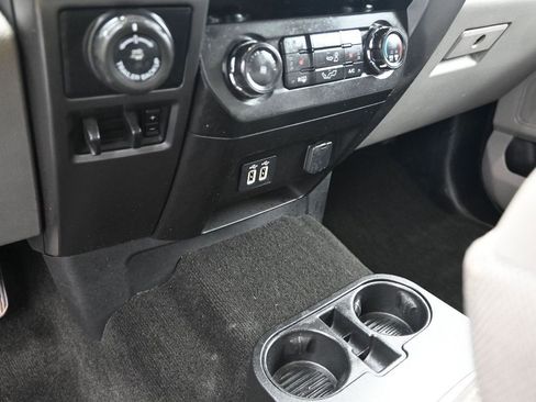 Used 2020 Ford F150 XLT w/ Equipment Group 302A Luxury image 20