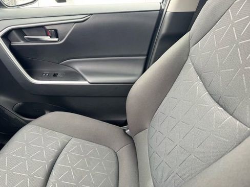 Certified 2025 Toyota RAV4 XLE image 19