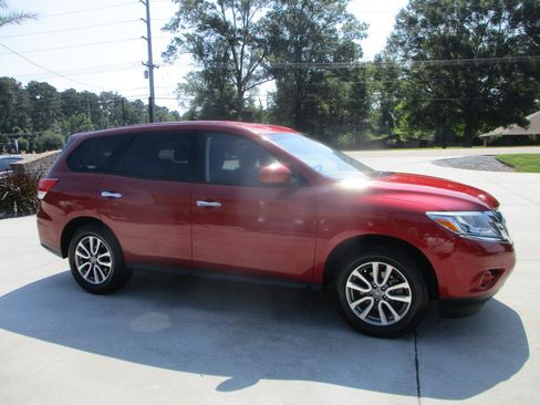 Used 2013 Nissan Pathfinder S FWD image 10