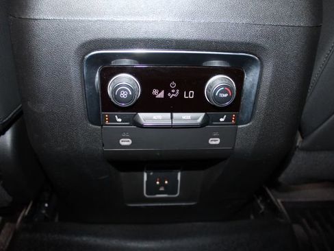 Used 2024 Chevrolet Suburban RST w/ Luxury Package AWD/4WD image 23