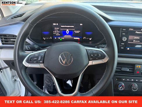 Used 2022 Volkswagen Taos SE image 16