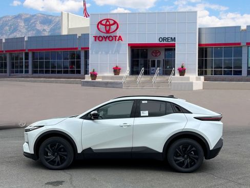 New 2026 Toyota C-HR AWD/4WD image 5