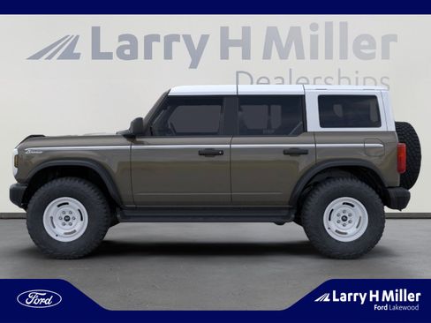 New 2026 Ford Bronco Heritage Edition AWD/4WD image 3