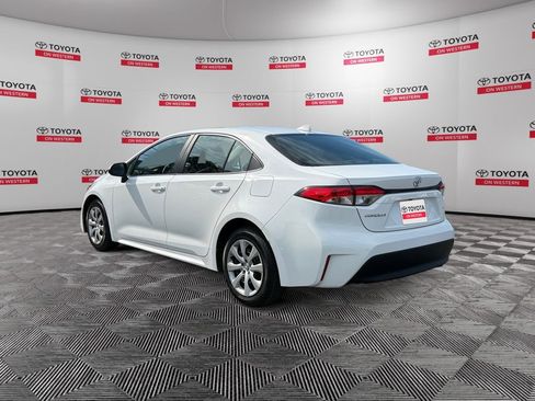 Used 2024 Toyota Corolla LE FWD image 7