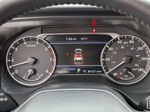 Certified 2025 Nissan Rogue SV image 19