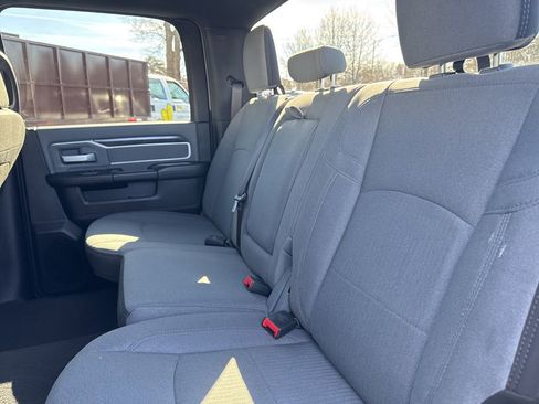 Used 2023 RAM 2500 Big Horn w/ Level 1 Equipment Group image 28