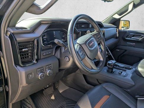 Used 2024 GMC Sierra 1500 AT4 w/ Technology Package image 10