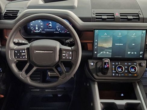 New 2026 Land Rover Defender 110 X AWD/4WD image 27