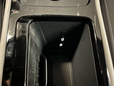 New 2026 Volkswagen Tiguan SEL R-Line AWD/4WD image 15
