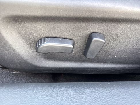 Used 2025 Nissan Altima 2.5 SV FWD image 14
