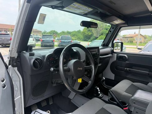 Used 2008 Jeep Wrangler X AWD/4WD image 11