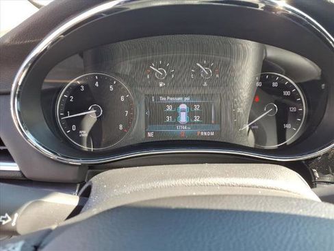 Used 2022 Buick Encore Preferred w/ Safety Package image 18