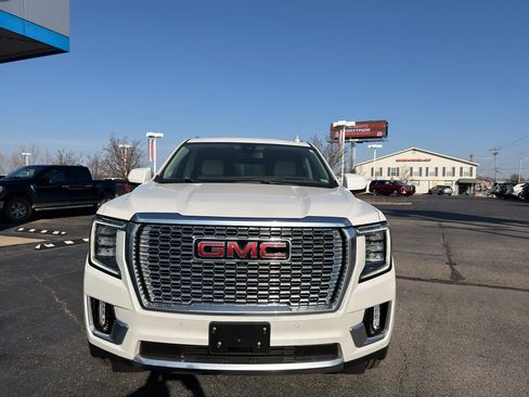 Used 2021 GMC Yukon Denali image 2