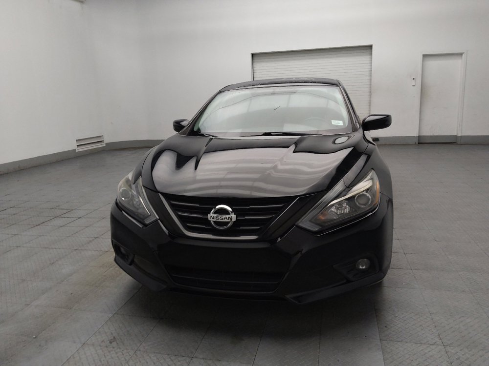 Used 2018 Nissan Altima 2.5 SR w/ SR Midnight Edition FWD image 15