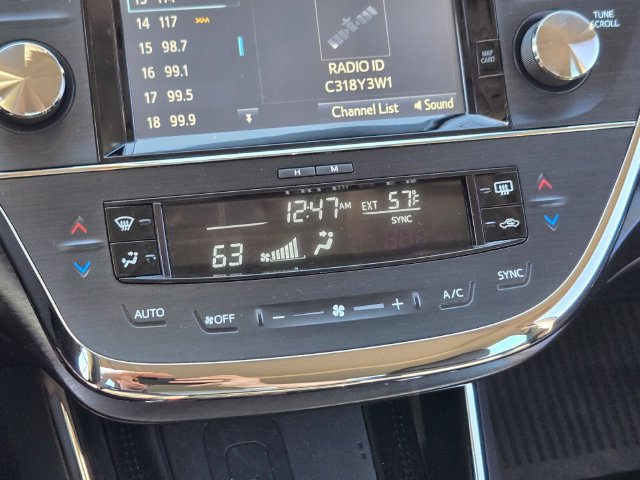 Used 2016 Toyota Avalon XLE Premium FWD image 26
