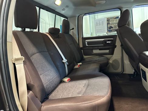 Used 2016 RAM 1500 Big Horn AWD/4WD image 32