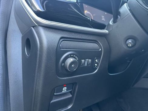 Used 2022 Jeep Wagoneer Series III w/ Premium Group I image 27