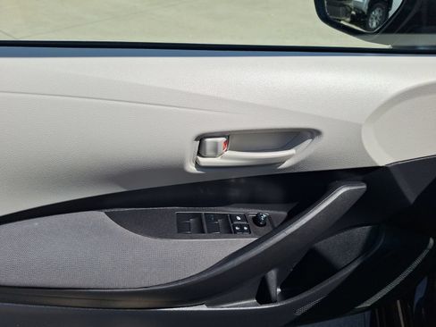 Used 2026 Toyota Corolla LE FWD image 17