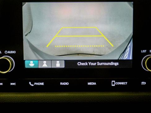 Used 2023 Honda Civic Sport image 25