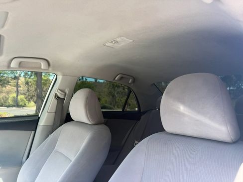 Used 2012 Toyota Corolla L FWD image 13