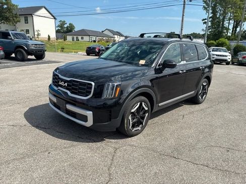 Used 2025 Kia Telluride S AWD/4WD image 11