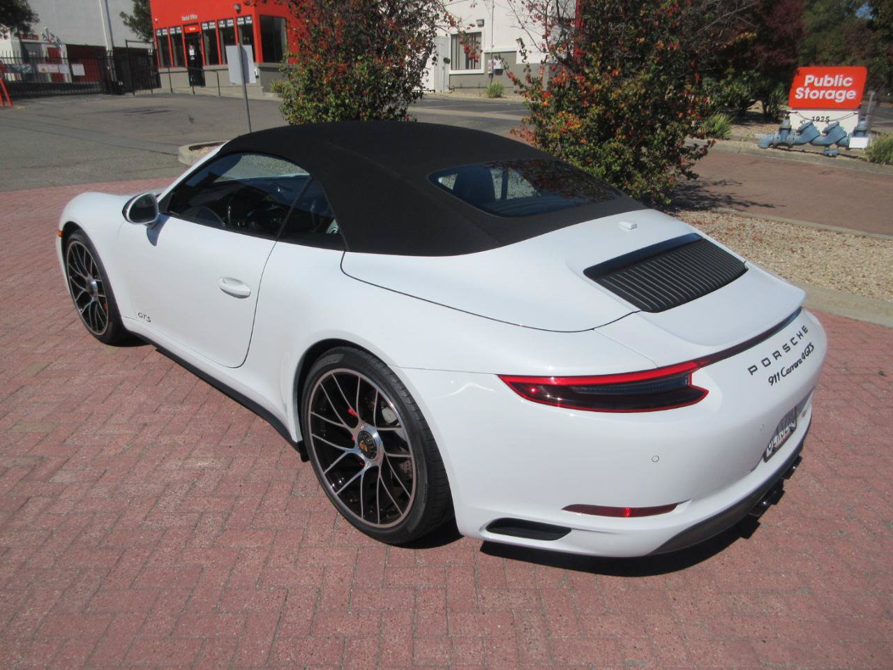 Used 2018 Porsche 911 Carrera GTS Cabriolet image 94