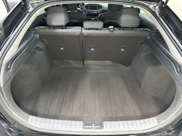 Used 2018 Hyundai Ioniq Blue FWD image 24