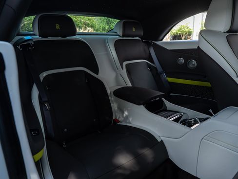 Used 2025 Rolls-Royce Spectre w/ Leather Finishing Pack AWD/4WD image 17