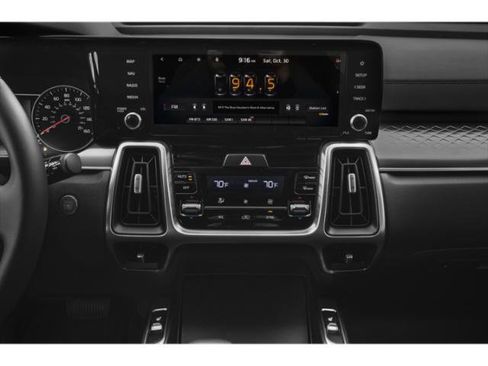 Used 2022 Kia Sorento S w/ Panoramic Sunroof Package FWD image 13