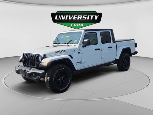 Used 2021 Jeep Gladiator Sport AWD/4WD image 7