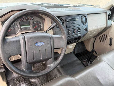 Used 2009 Ford F350 XL image 10