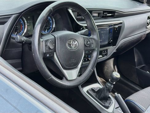 Used 2017 Toyota Corolla SE FWD image 33