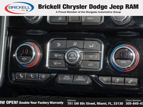 Used 2023 GMC Yukon XL Denali image 24