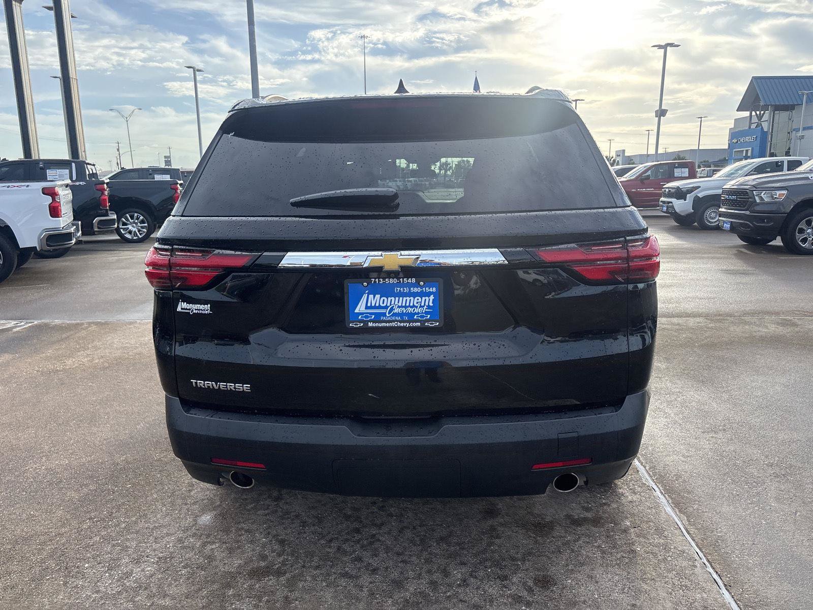 Used 2023 Chevrolet Traverse LT AWD/4WD image 13