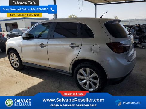 Used 2014 Mitsubishi Outlander Sport ES FWD image 3