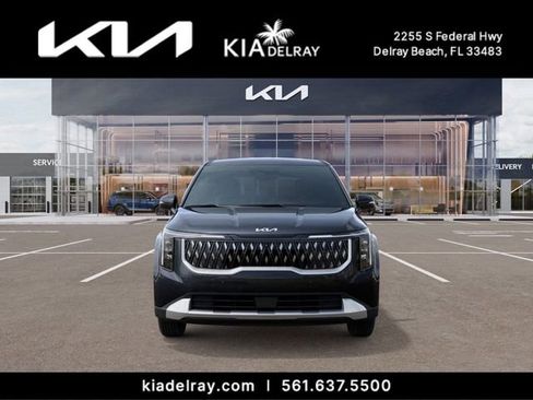 New 2026 Kia Carnival FWD image 2